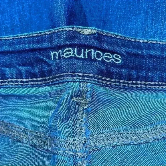 Maurice’s whiskered blue washed denim size: 12 Short embellished pockets - Picture 5 of 8